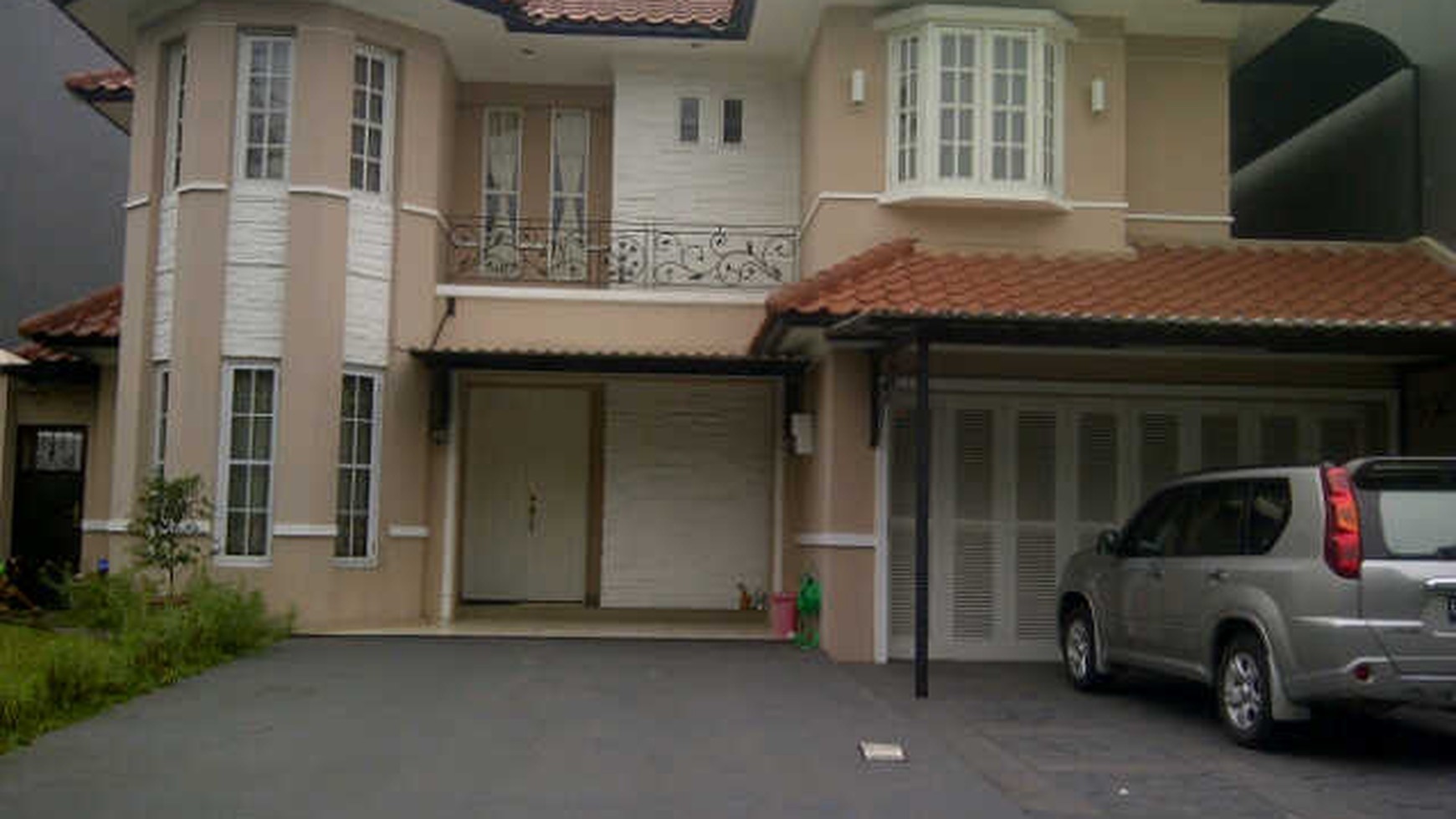 Disewakan Rumah Telaga Biru- Alam Sutera