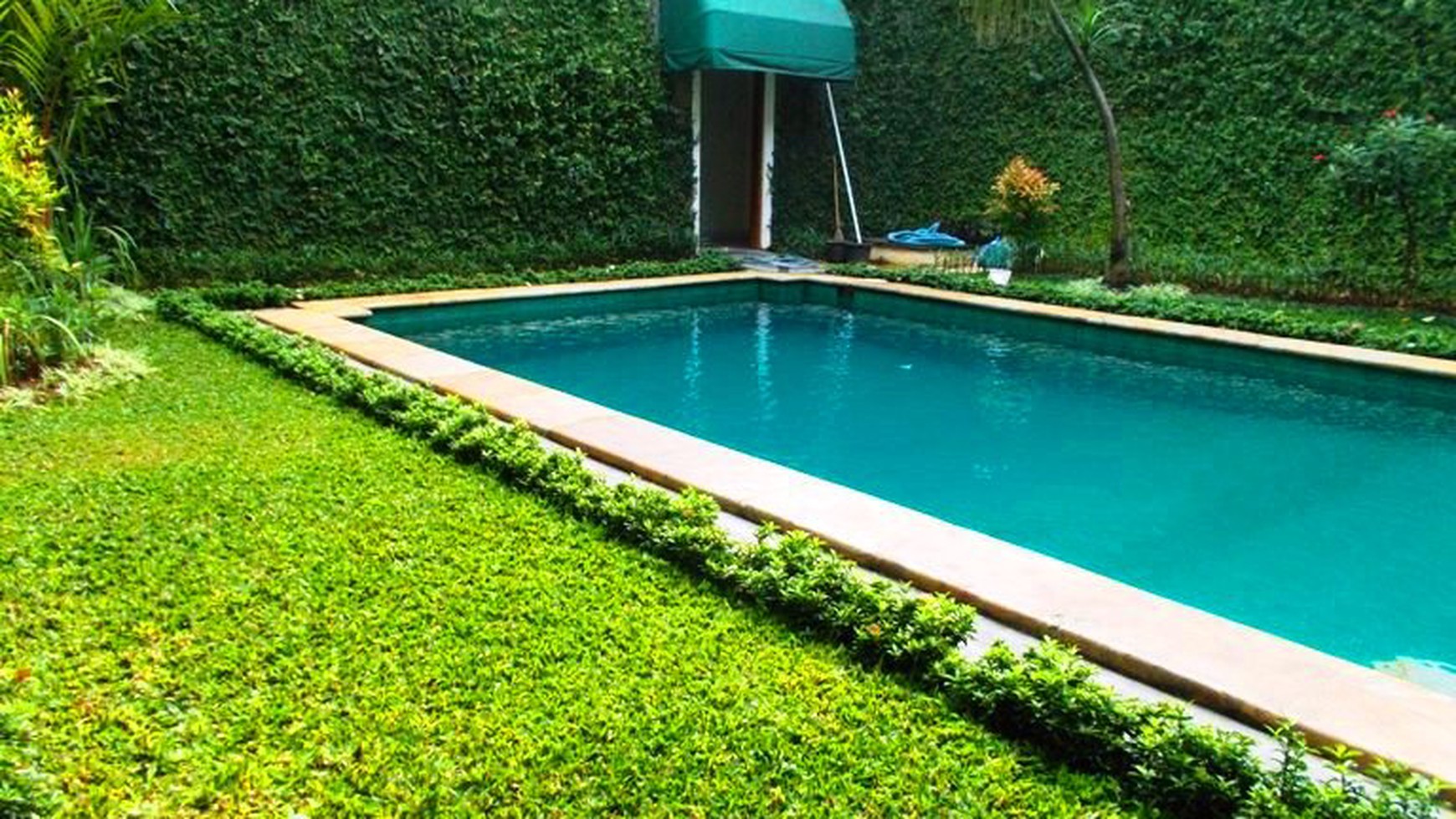 Newly Renovated...Very Quiet & Secure area... Nice Garden & Pool....in the Compound..