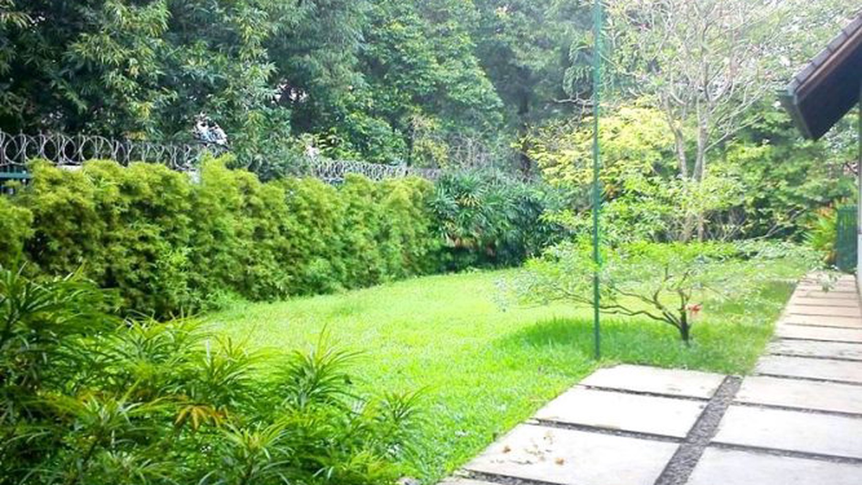 Modern Tropical style...Big garden & Pool...Quiet area...