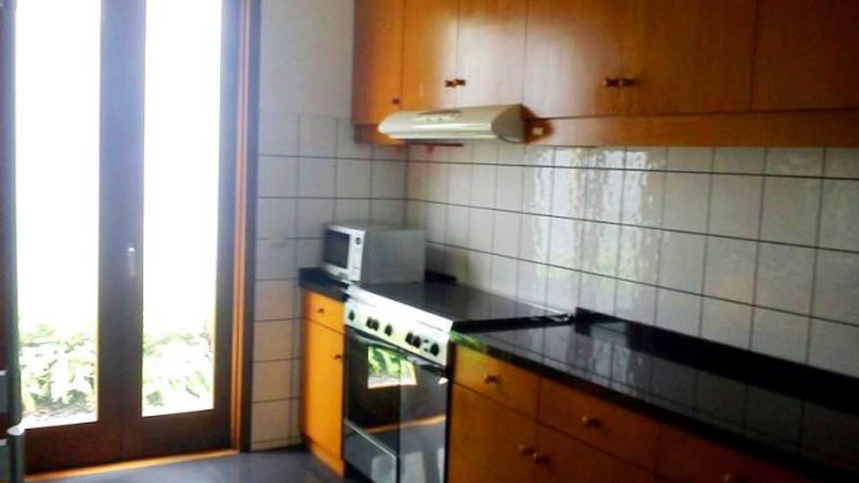 Modern Tropical style...Big garden & Pool...Quiet area...