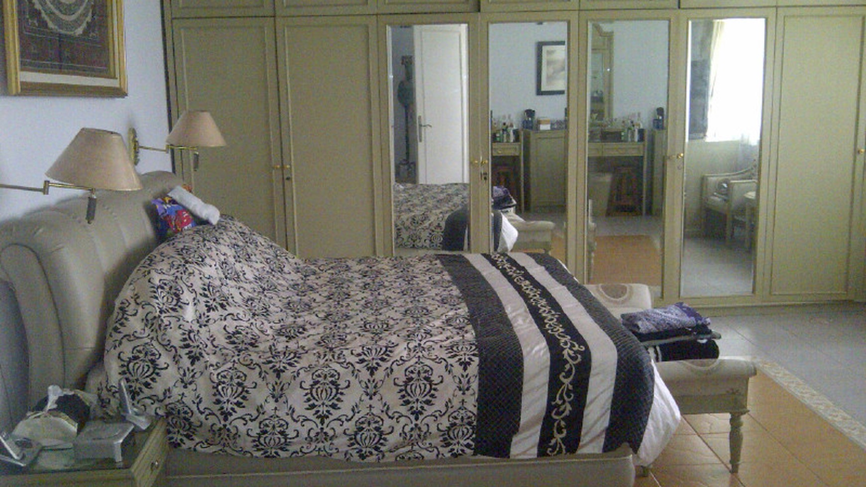 A beautiful house with large garden and swimming pool at Perdatam, South Jakarta