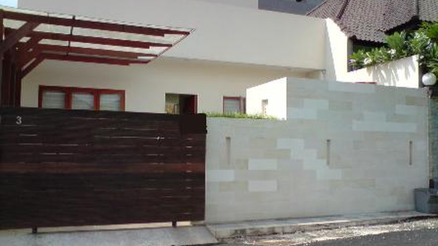 Semi Furnished House At Denpasar Area