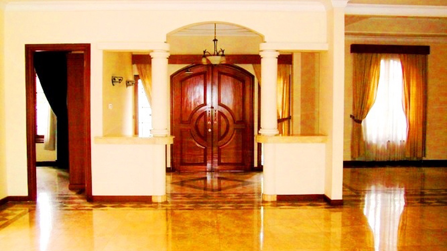 Prime & Quiet area... Park View...Ready...