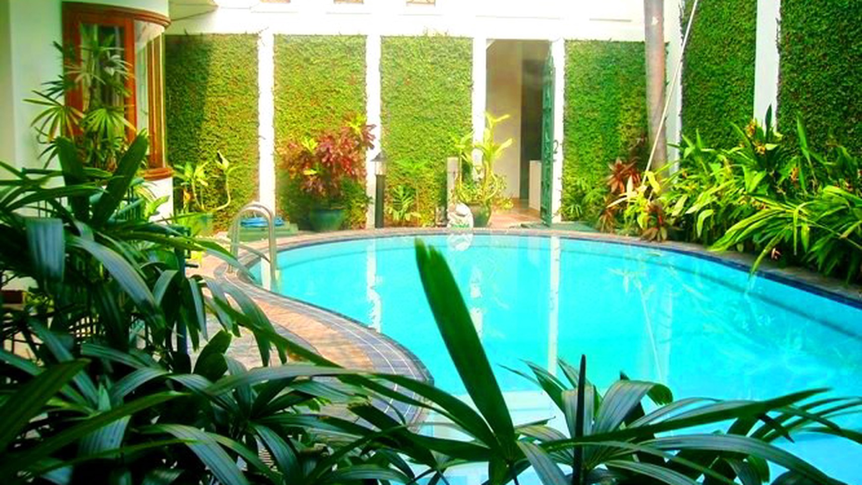 Prime & Quiet area... Park View...Ready...