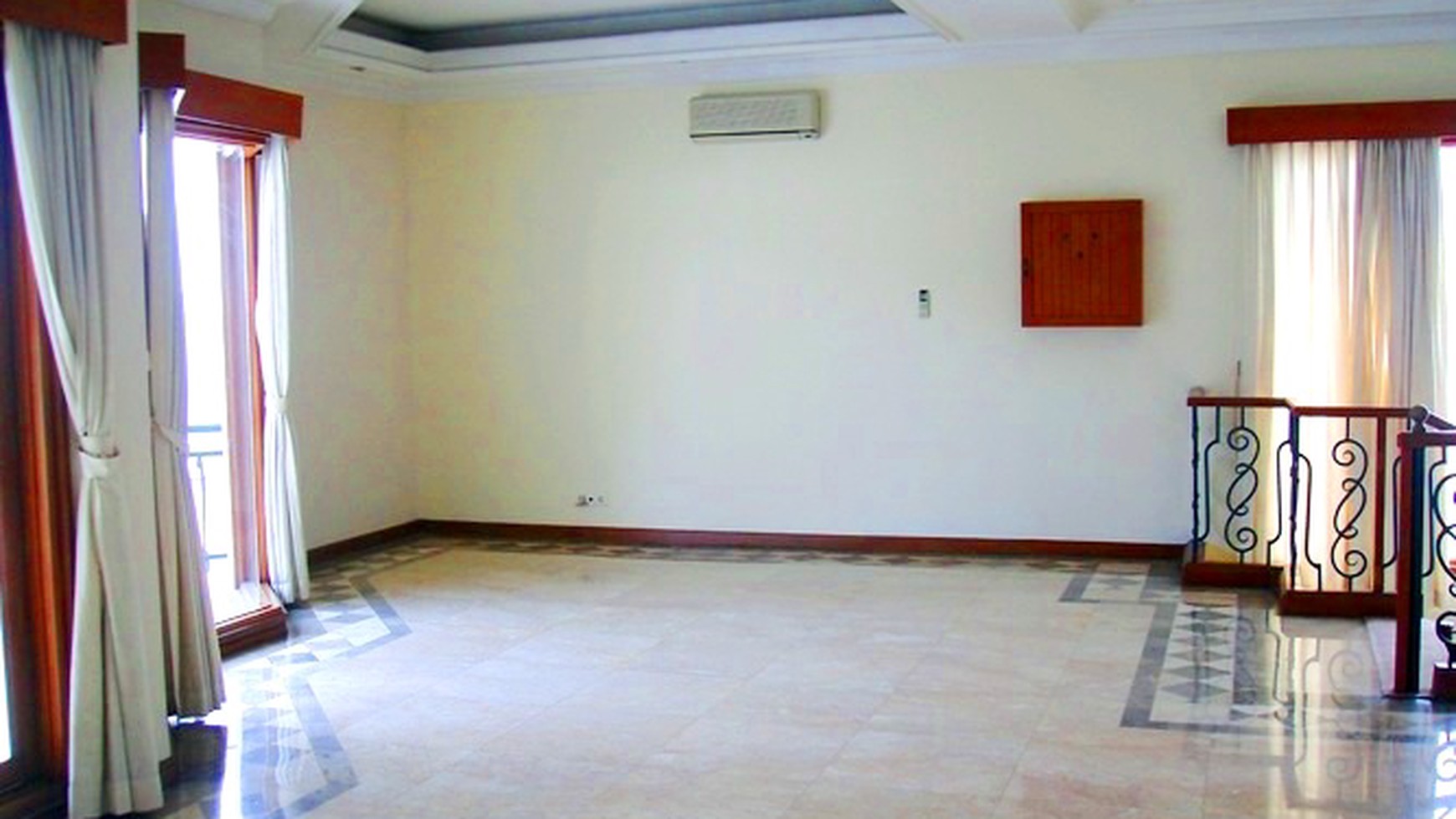 Prime & Quiet area... Park View...Ready...