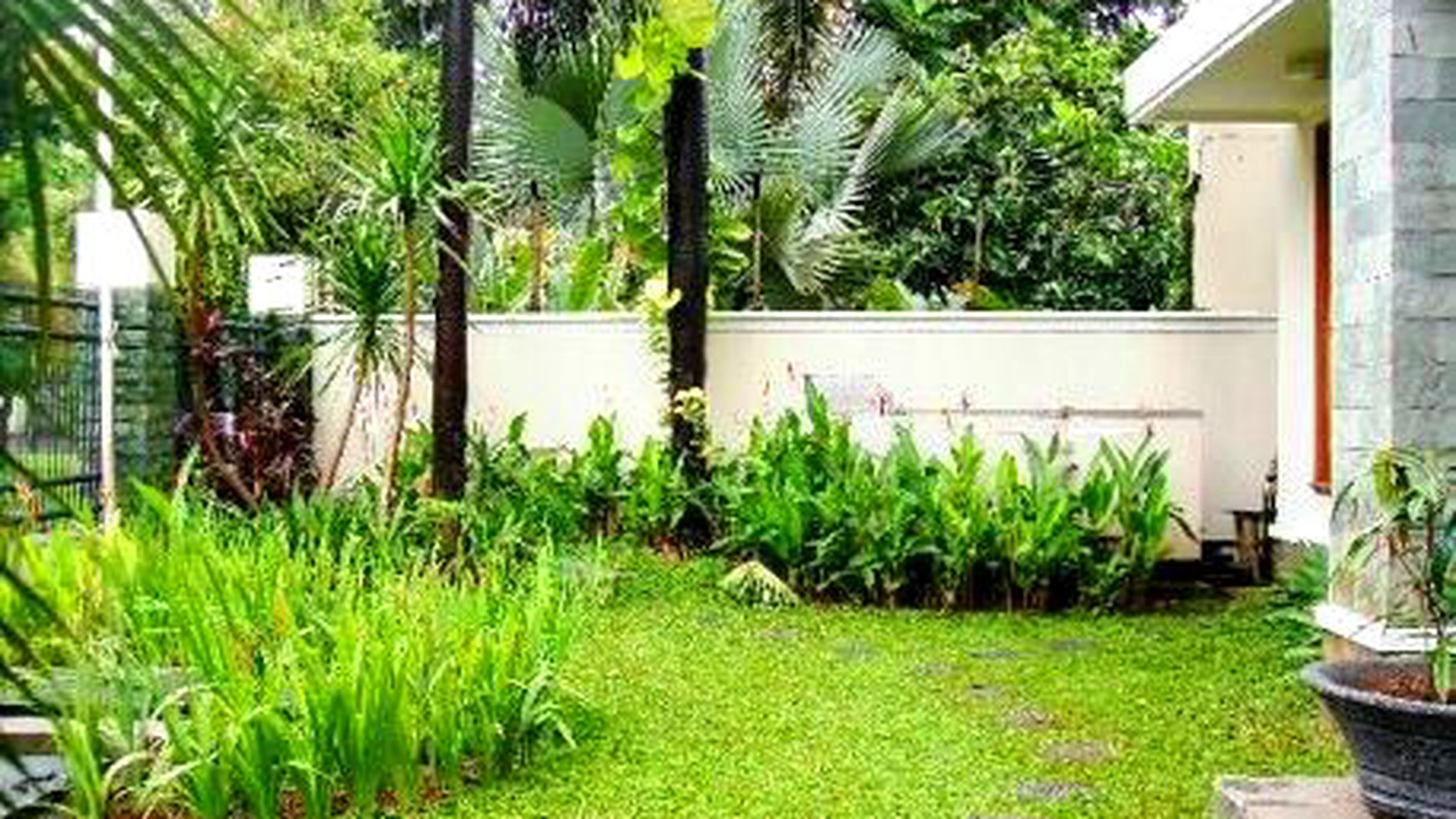 Newly...Classic Style...Quiet Area...Nice Garden & Pool..
