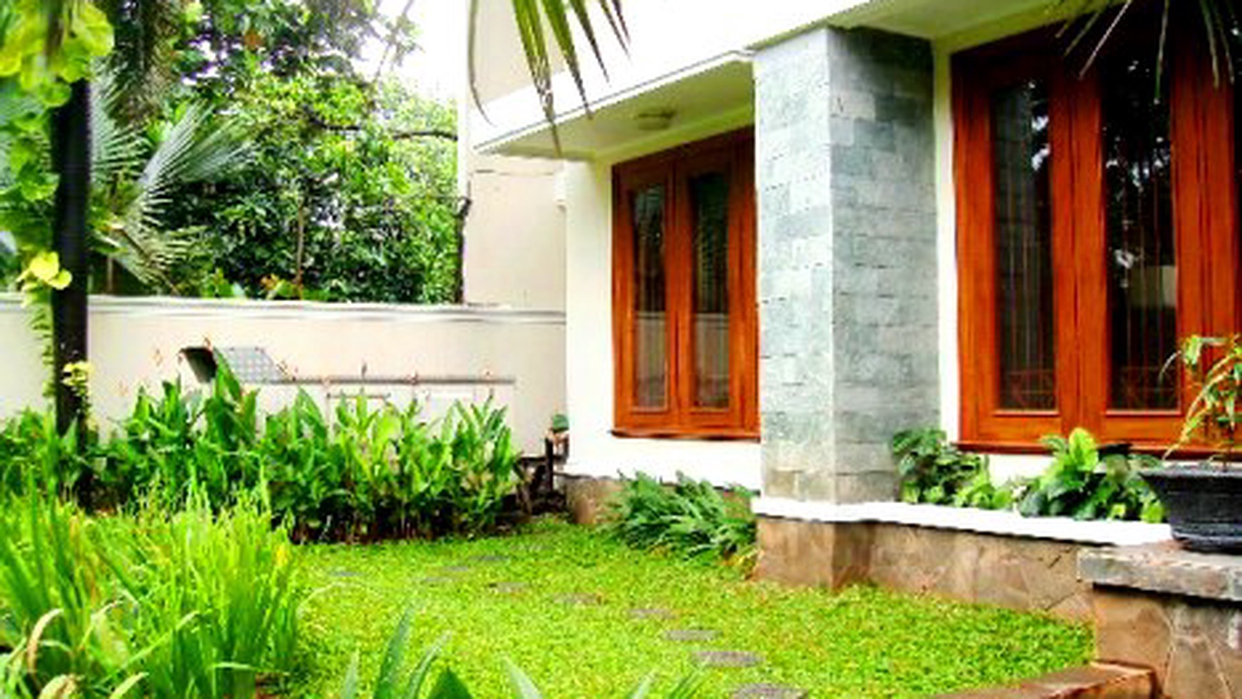 Newly...Classic Style...Quiet Area...Nice Garden & Pool..