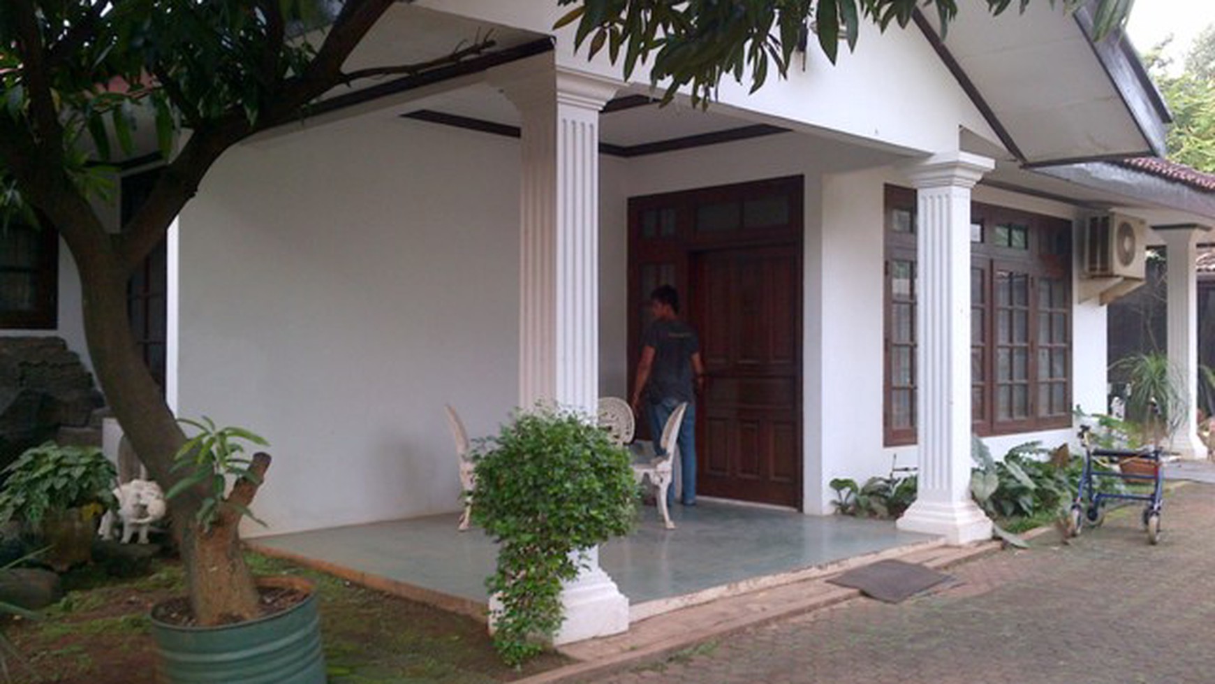 Rumah Lama Kokoh Terawat di Kemang Timur #ER