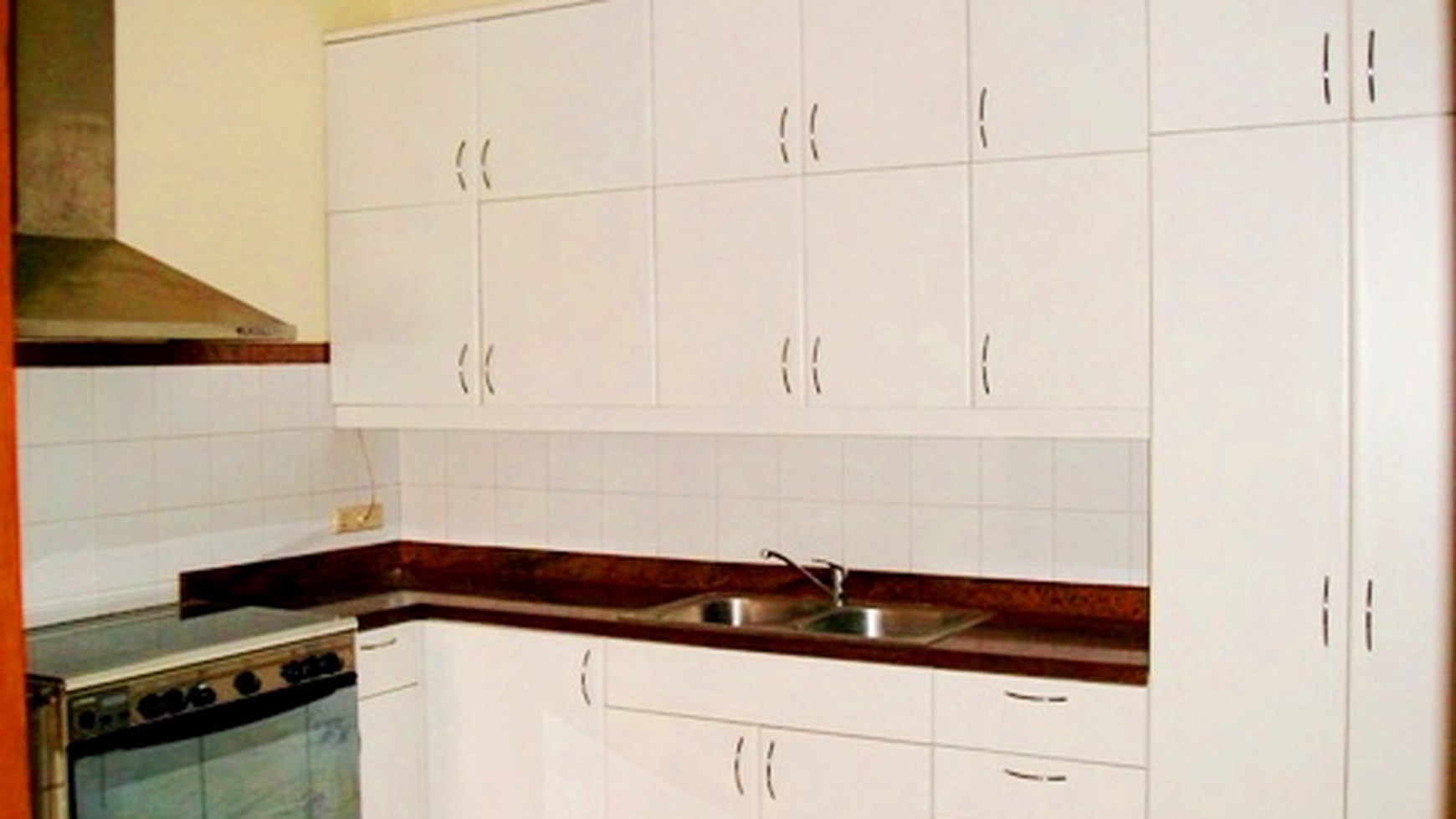 Nice Garden & pool... Close To JIS..