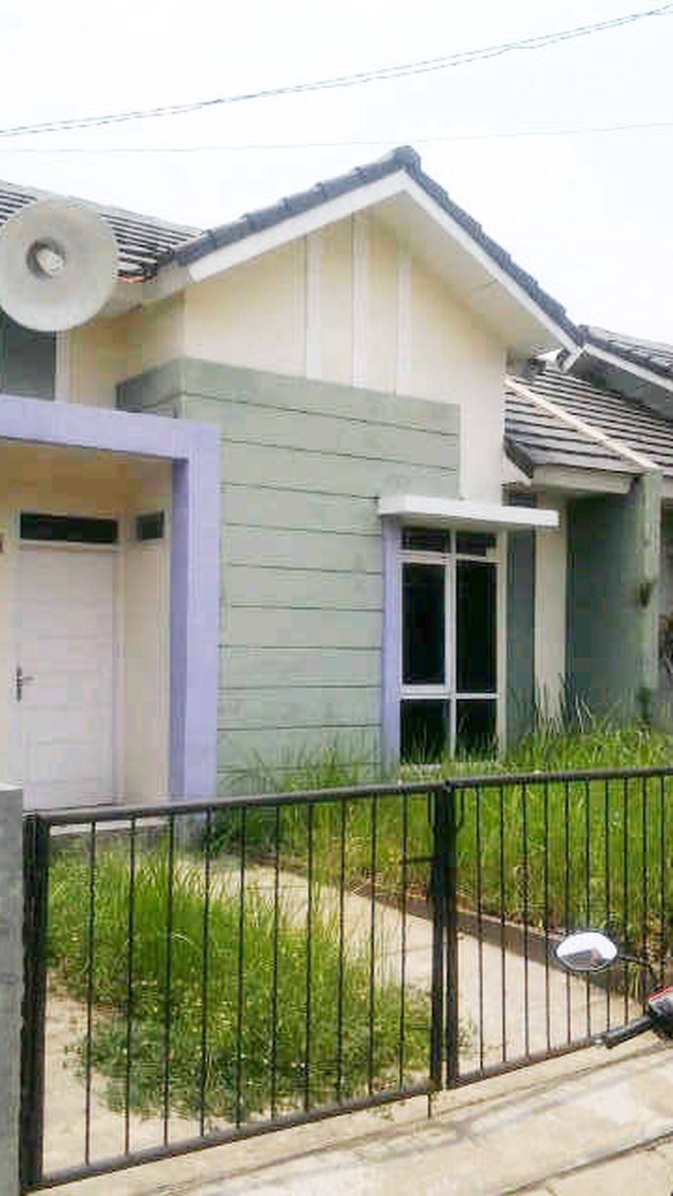 Dijual Rumah Bagus dan Asri di Grand Residence