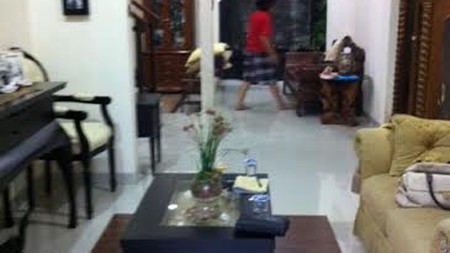 Rumah keluarga yang nyaman di Pisok, Bintaro 5