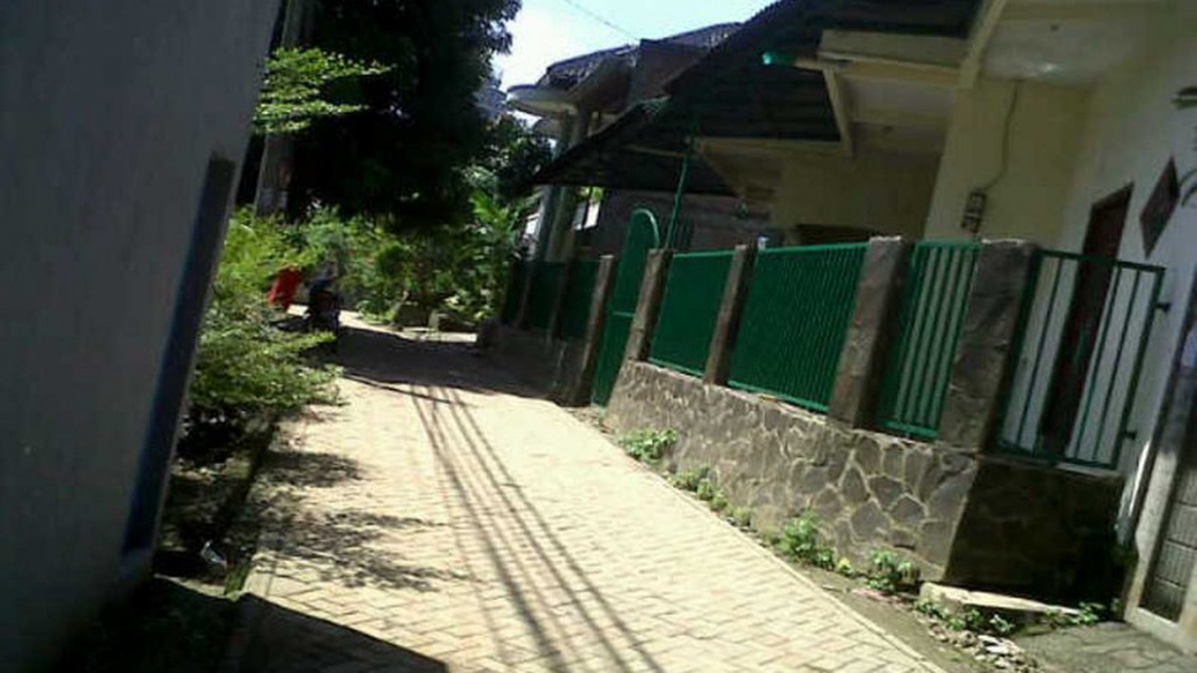 RUMAH BAGUS,COCOK UNTUK KOST DI BINTARO SEKTOR 9