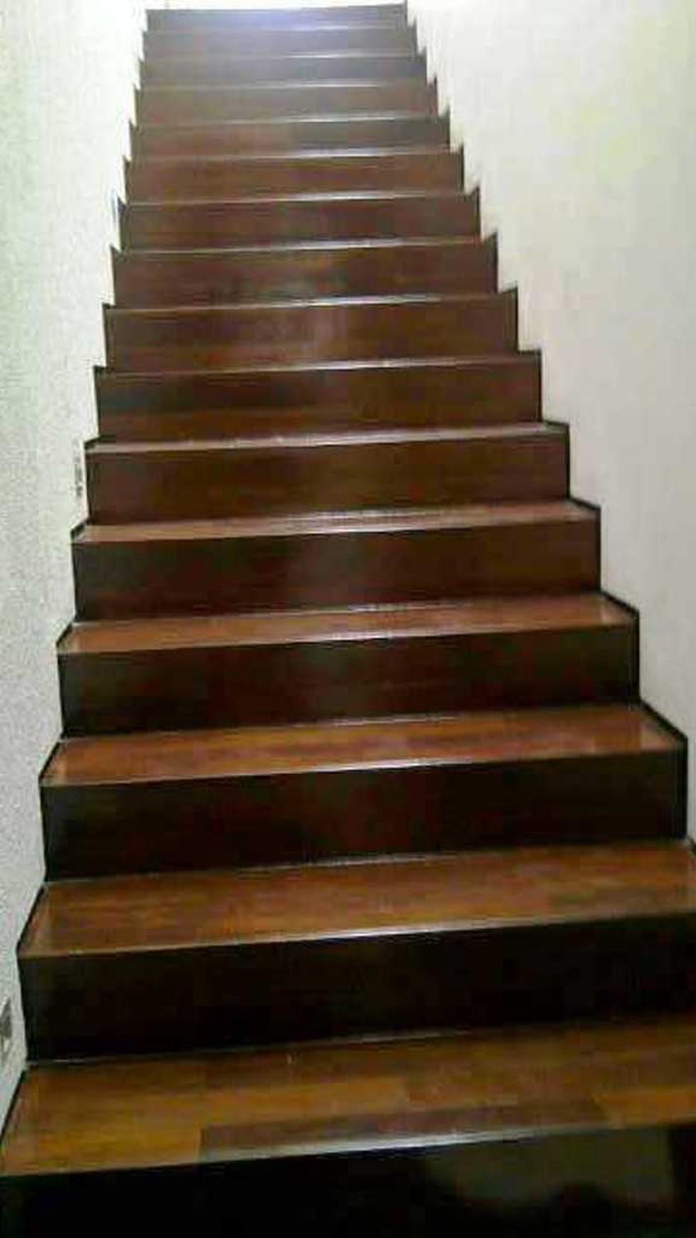 RUMAH CANTIK,MINIMALIS,STRATEGIS,GOOD PRICE DI PONDOK AREN