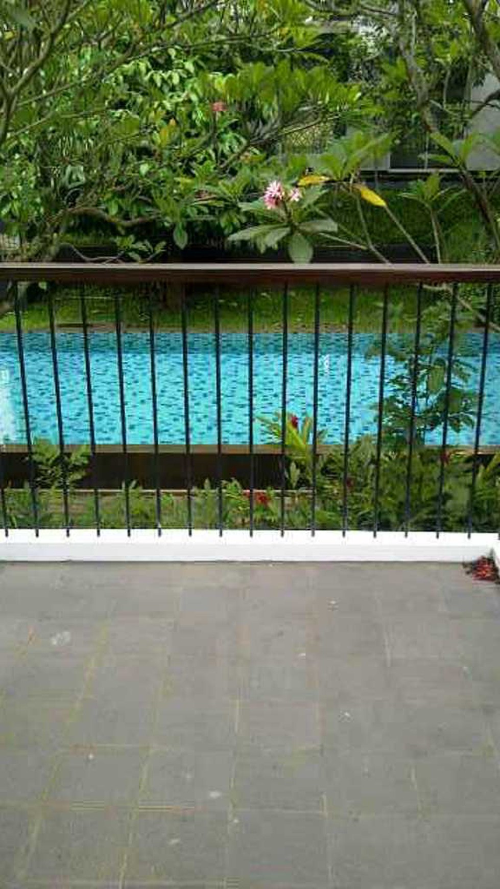 RUMAH CANTIK,MINIMALIS,STRATEGIS,GOOD PRICE DI PONDOK AREN