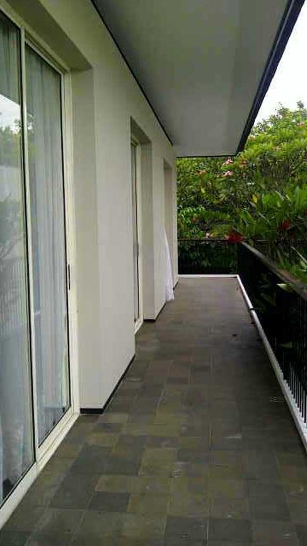 RUMAH CANTIK,MINIMALIS,STRATEGIS,GOOD PRICE DI PONDOK AREN