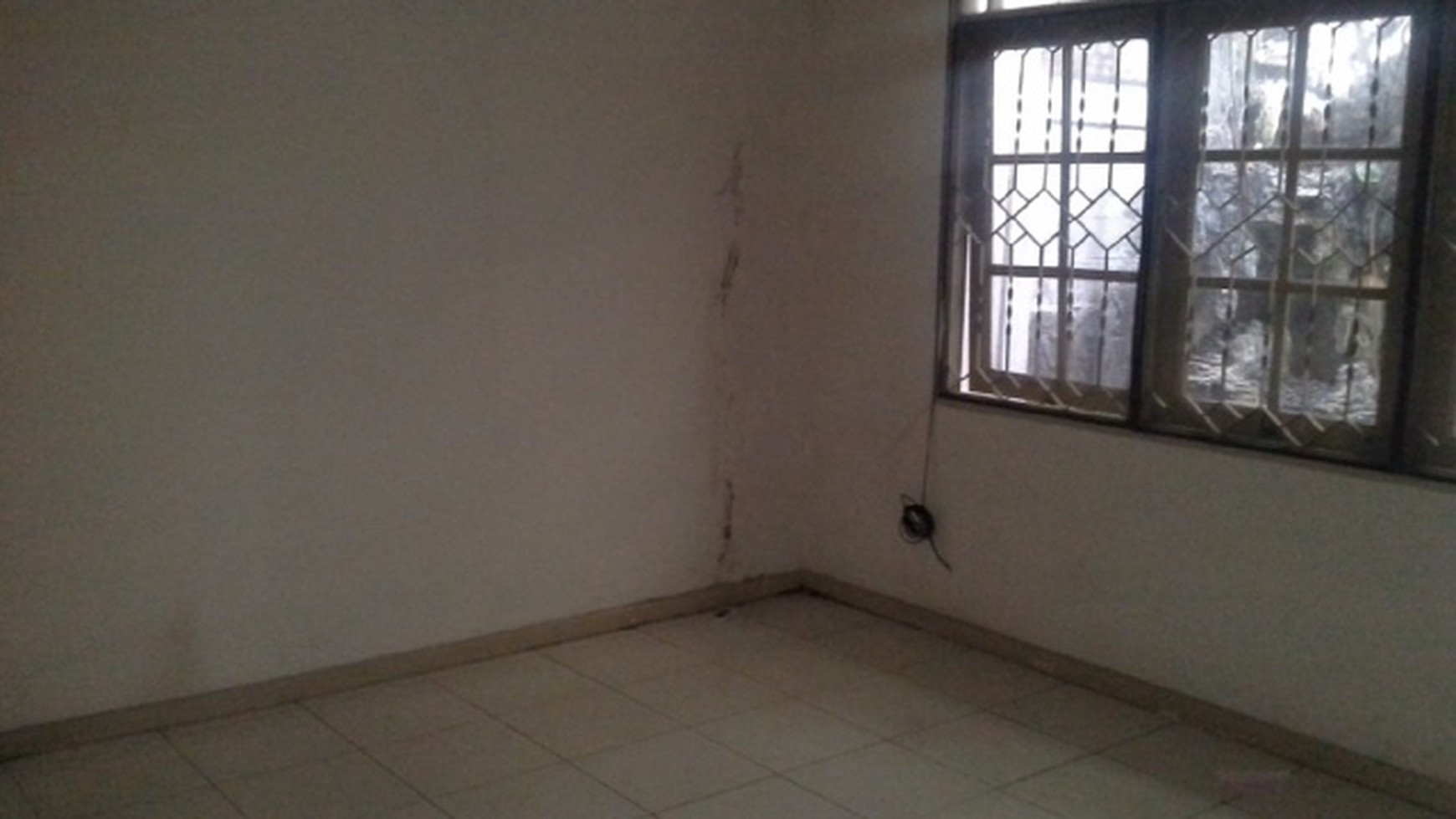 Rumah keluarga  di Bintaro 9