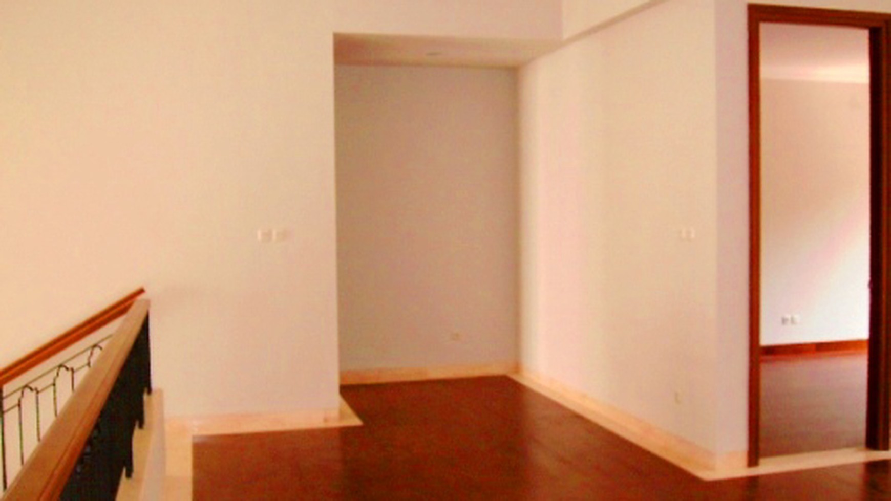 New House...MOdern Style..Close to JIS