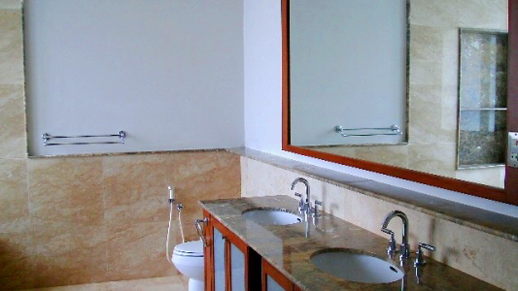 New House...MOdern Style..Close to JIS