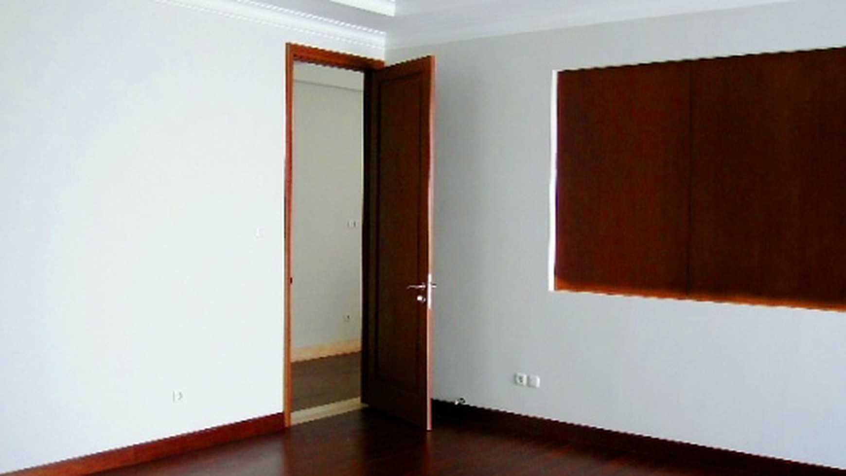 New House...MOdern Style..Close to JIS