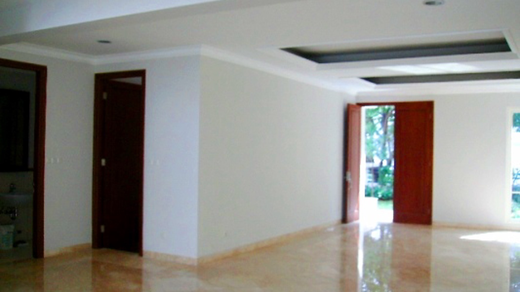 New House...MOdern Style..Close to JIS