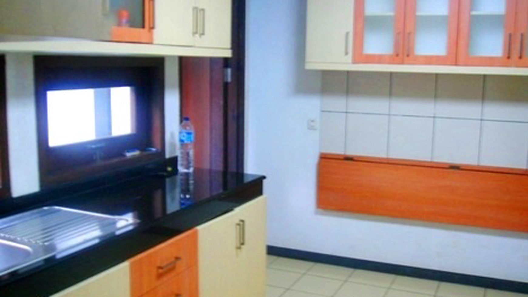 Very Nice House...Nice Garden & Pool...Close to Senayan/Sudirman.