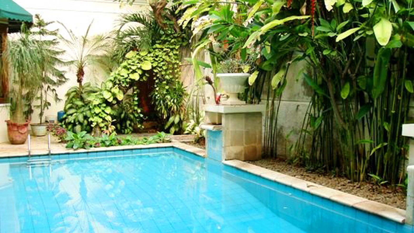 Very Nice House...Classic Style...Park View...Complete Facility....