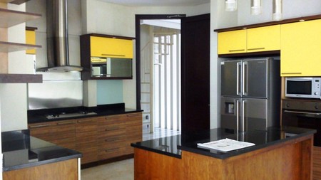 Very Nice House....Modern Style...Nice Garden & Pool... Quiet...Close to JIS..