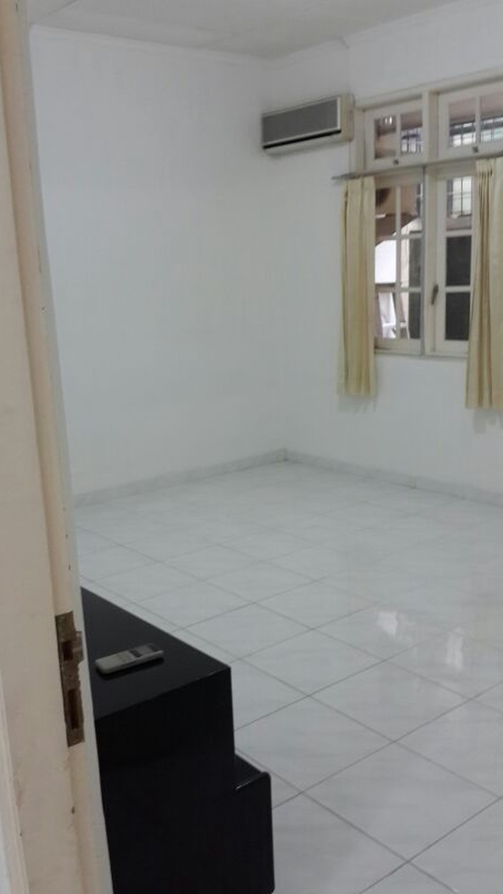 Disewakan Rumah Taman Cendana Golf - Lippo Karawaci