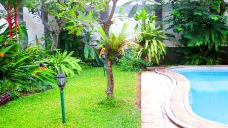 Close to JIS... Nice Garden & Pool... Excellent...