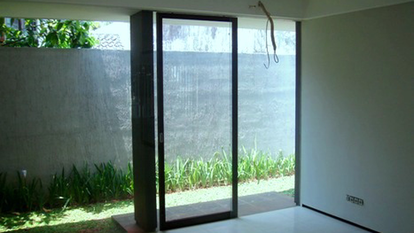 NewHouse...Modern/Minimalist Style... Nice garden & Pool...Park View...