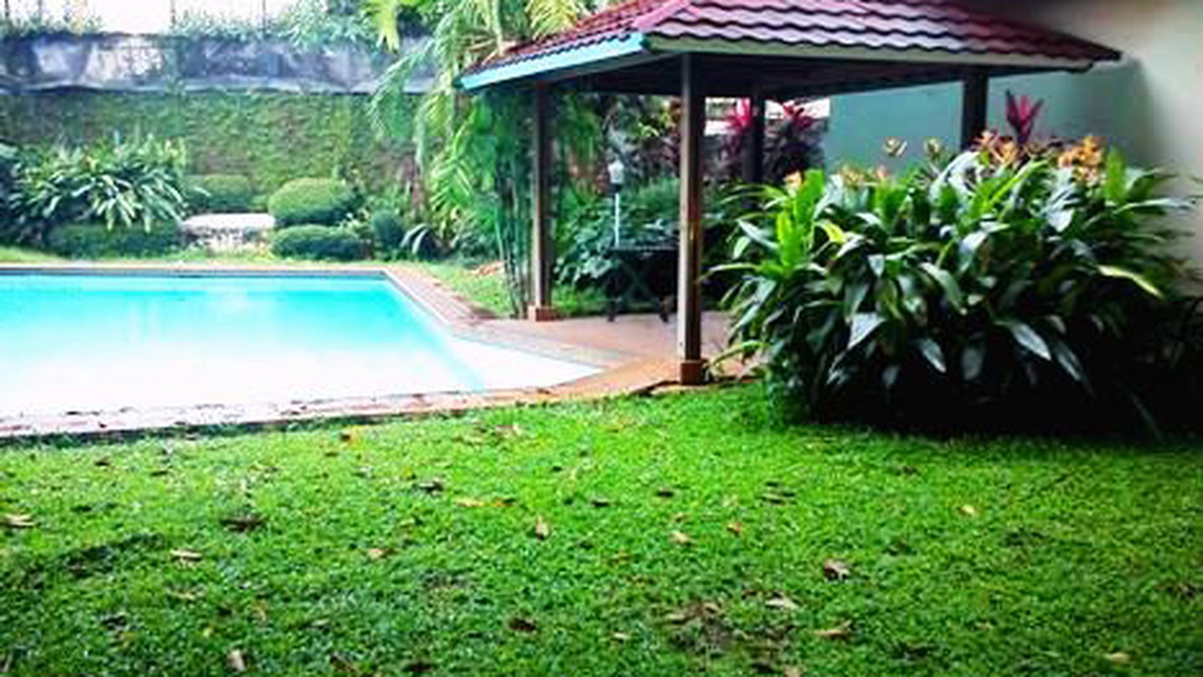Classic...Big Garden....Big Pool....Quiat..Close to JIS..