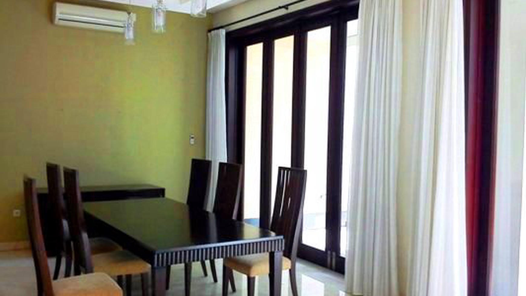 Very Nice House...Modern Style...Close to JIS...Quiet area..Park View.