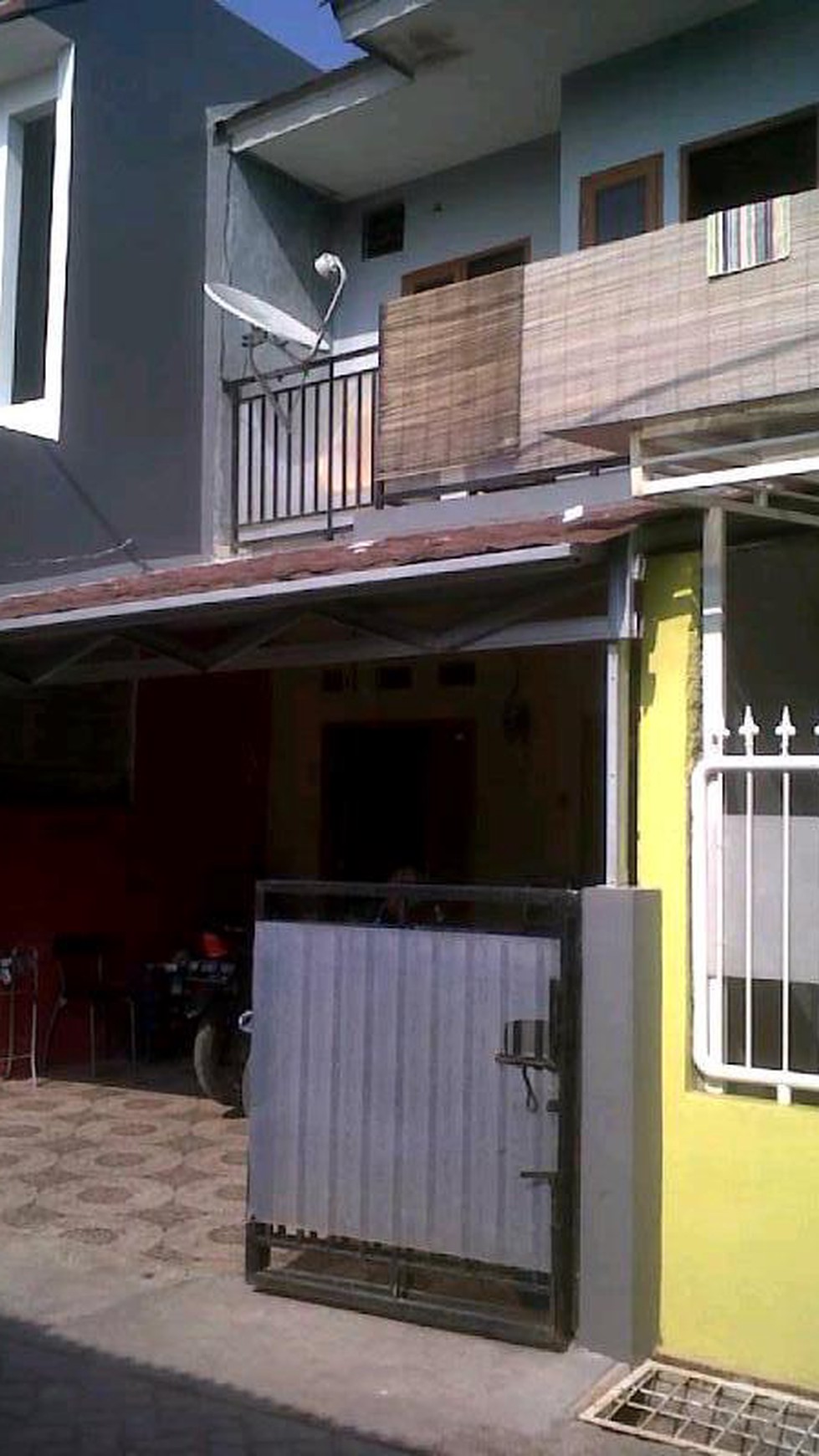 Rumah Mungil di tengah Bintaro