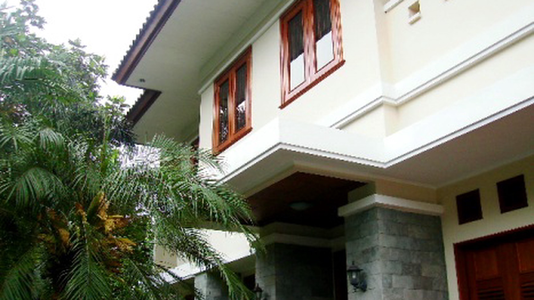 Nice House...Nice View...Quiet & secure area....