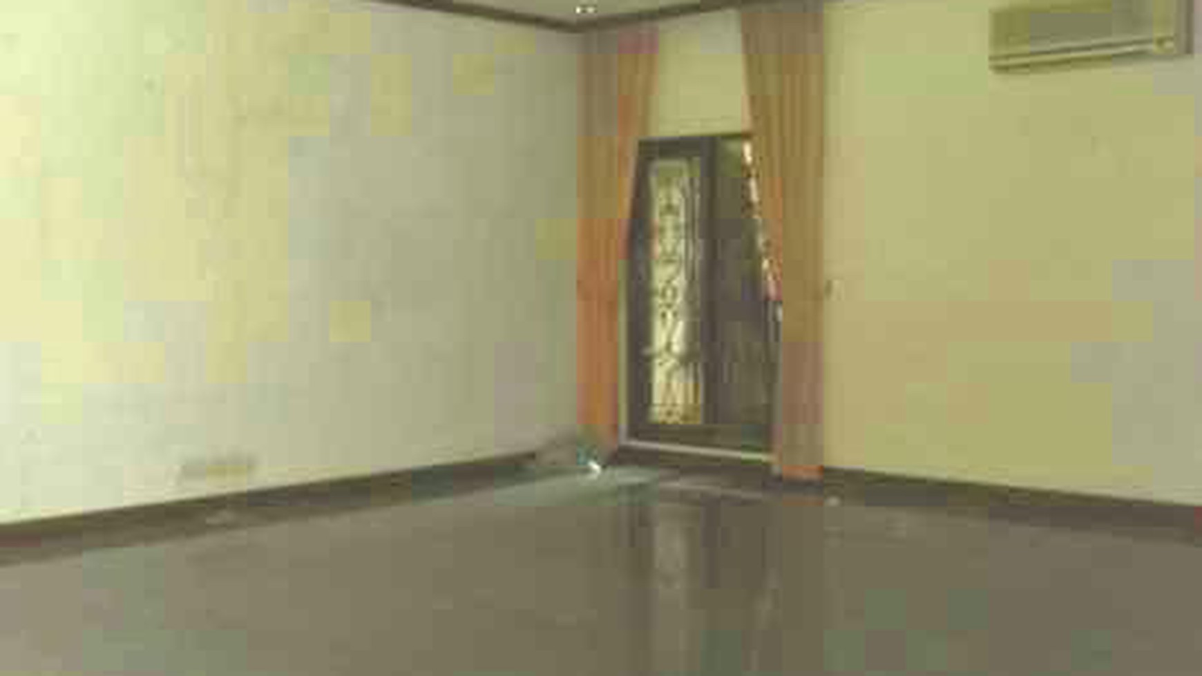 Nice House......Quiet area....Park View...Close to Sudirman & Kemang...