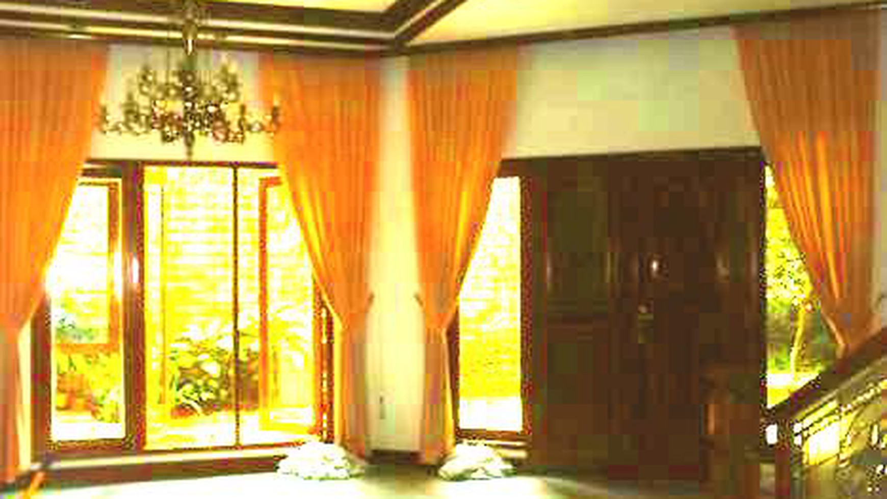 Nice House......Quiet area....Park View...Close to Sudirman & Kemang...