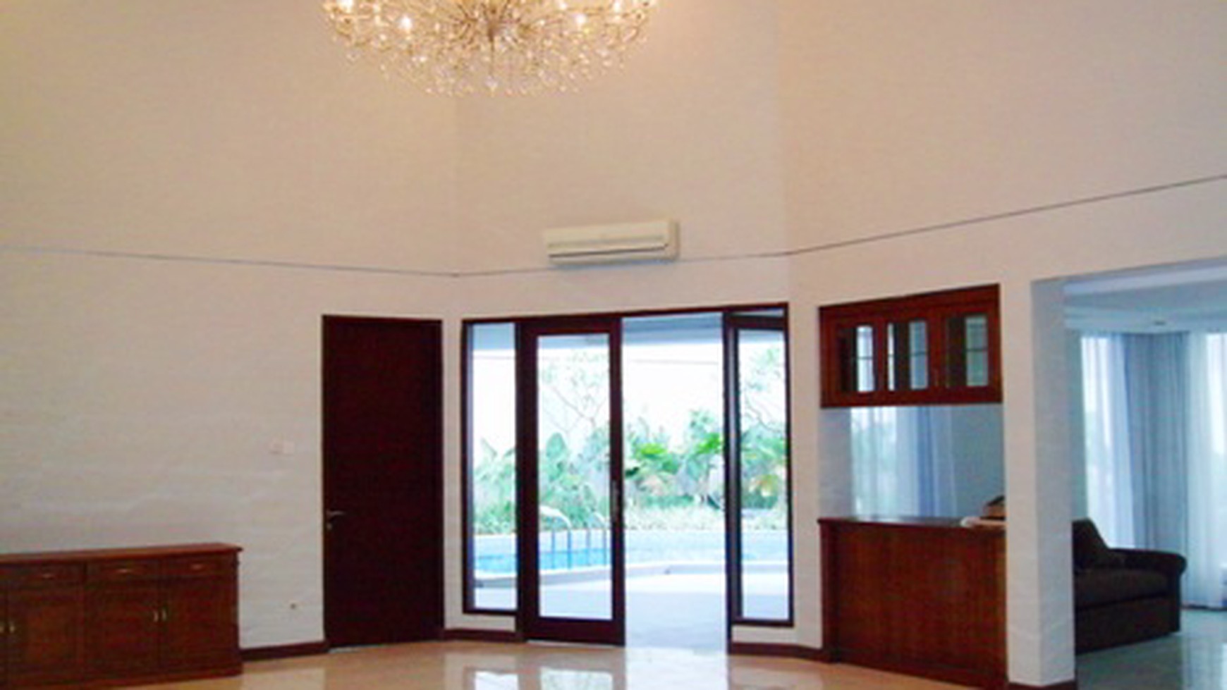 Nice House.... Modern Style..Very Quiet and secure area...Close to Sudirman & Kemang..