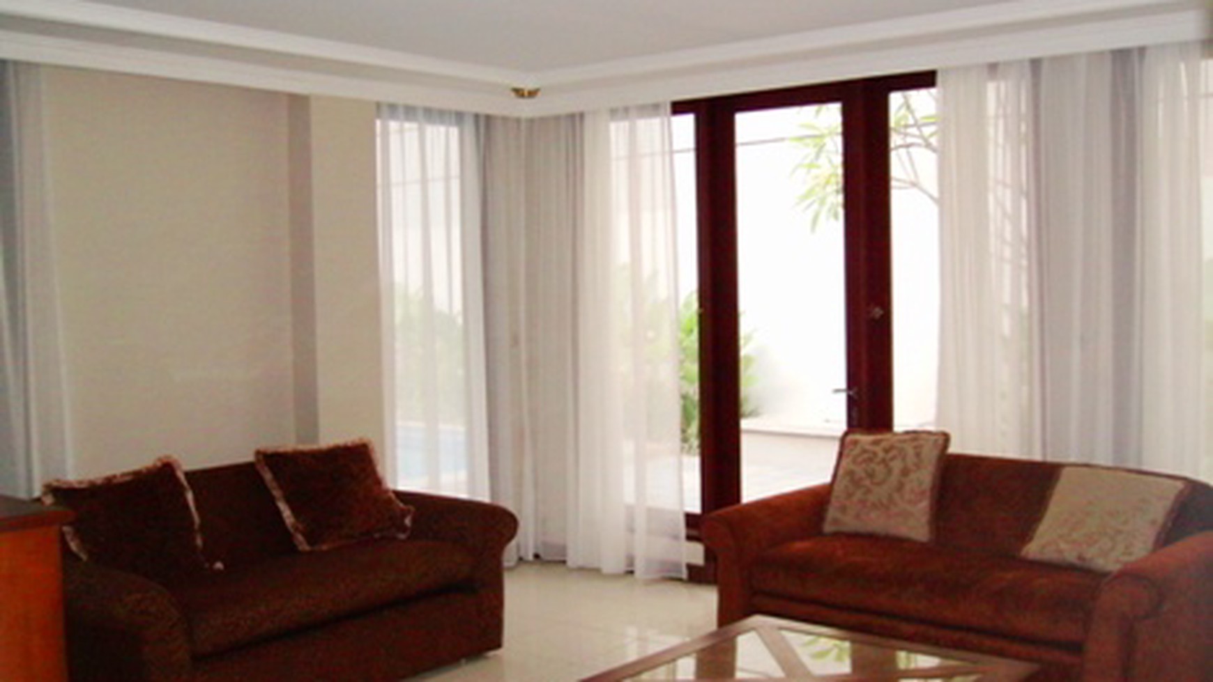 Nice House.... Modern Style..Very Quiet and secure area...Close to Sudirman & Kemang..