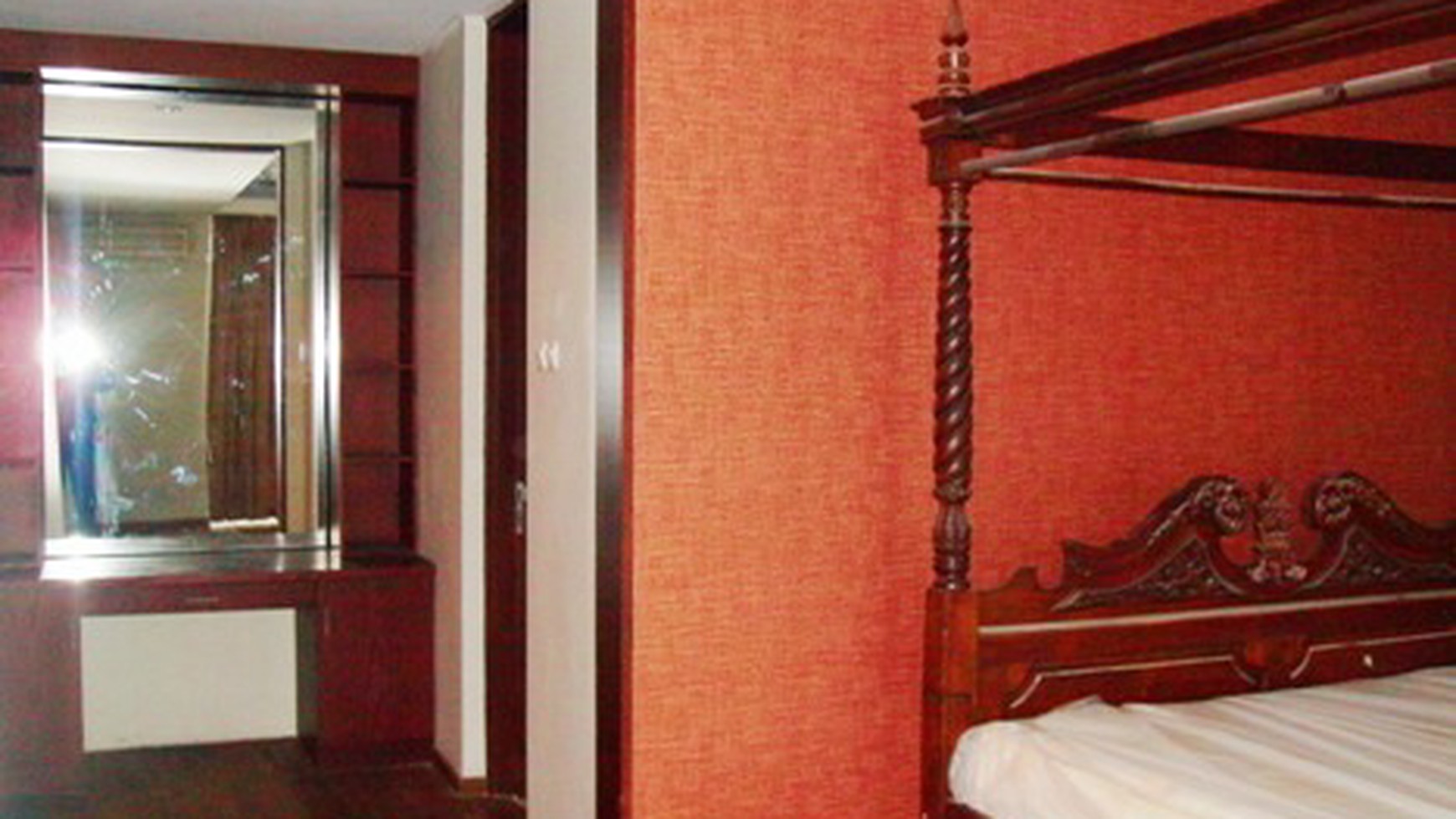 Nice House.... Modern Style..Very Quiet and secure area...Close to Sudirman & Kemang..