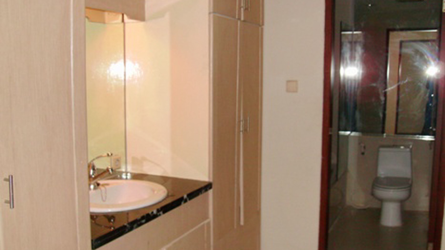 Nice House.... Modern Style..Very Quiet and secure area...Close to Sudirman & Kemang..