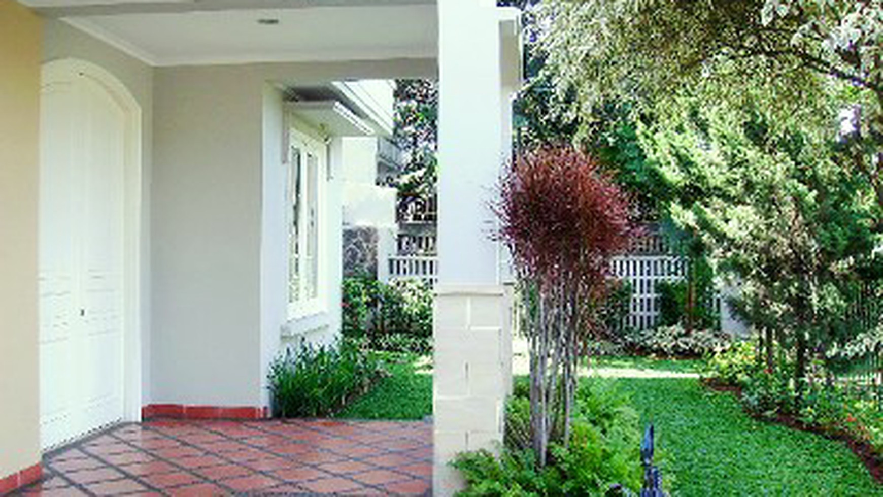 Newly...Nice Garden & Pool..Very quiet area...