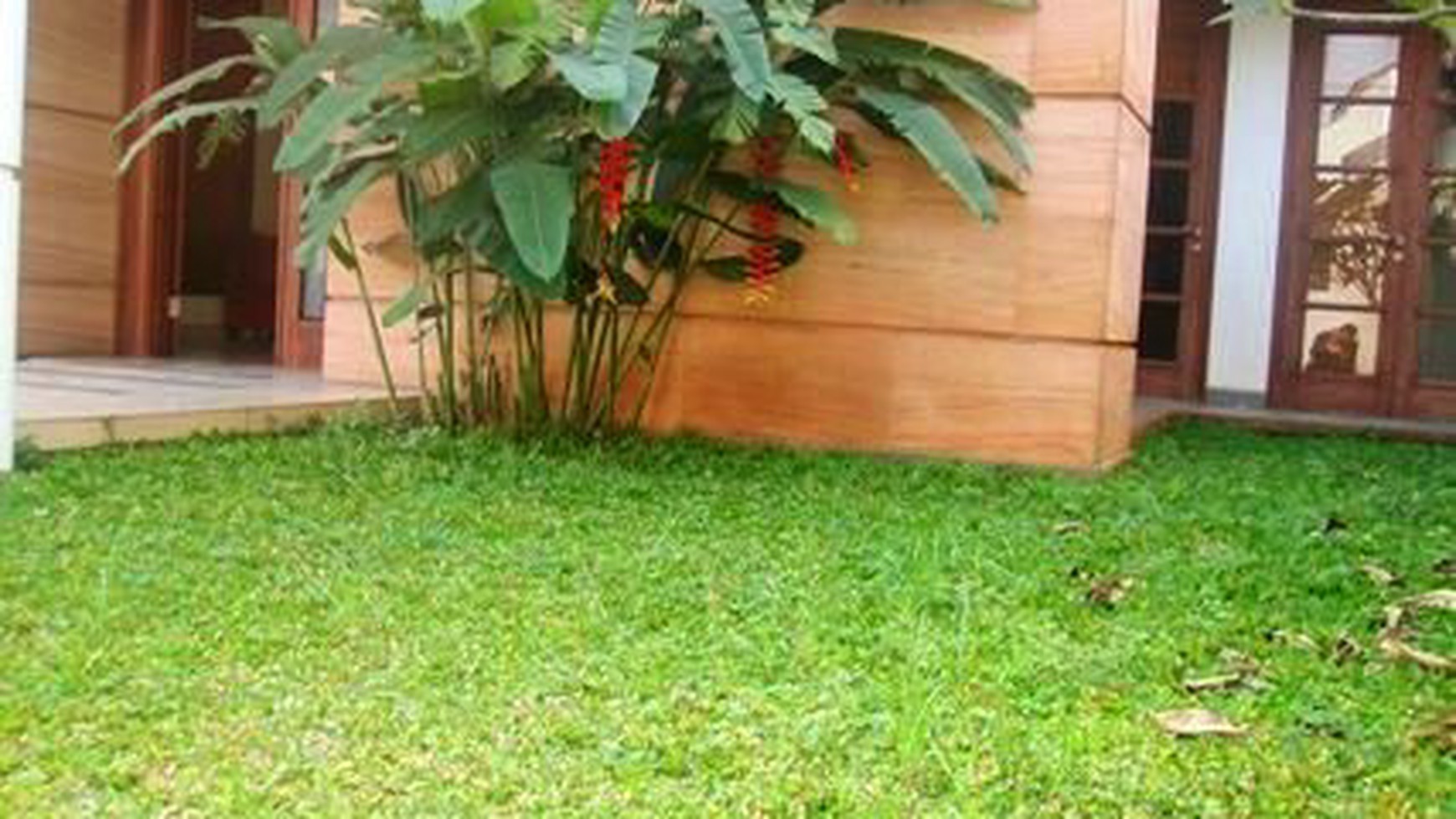 Nice house..Nice Garden...Nice area..Nice Price...