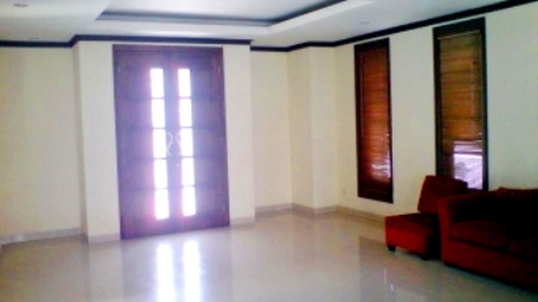 Nice house..Nice Garden...Nice area..Nice Price...