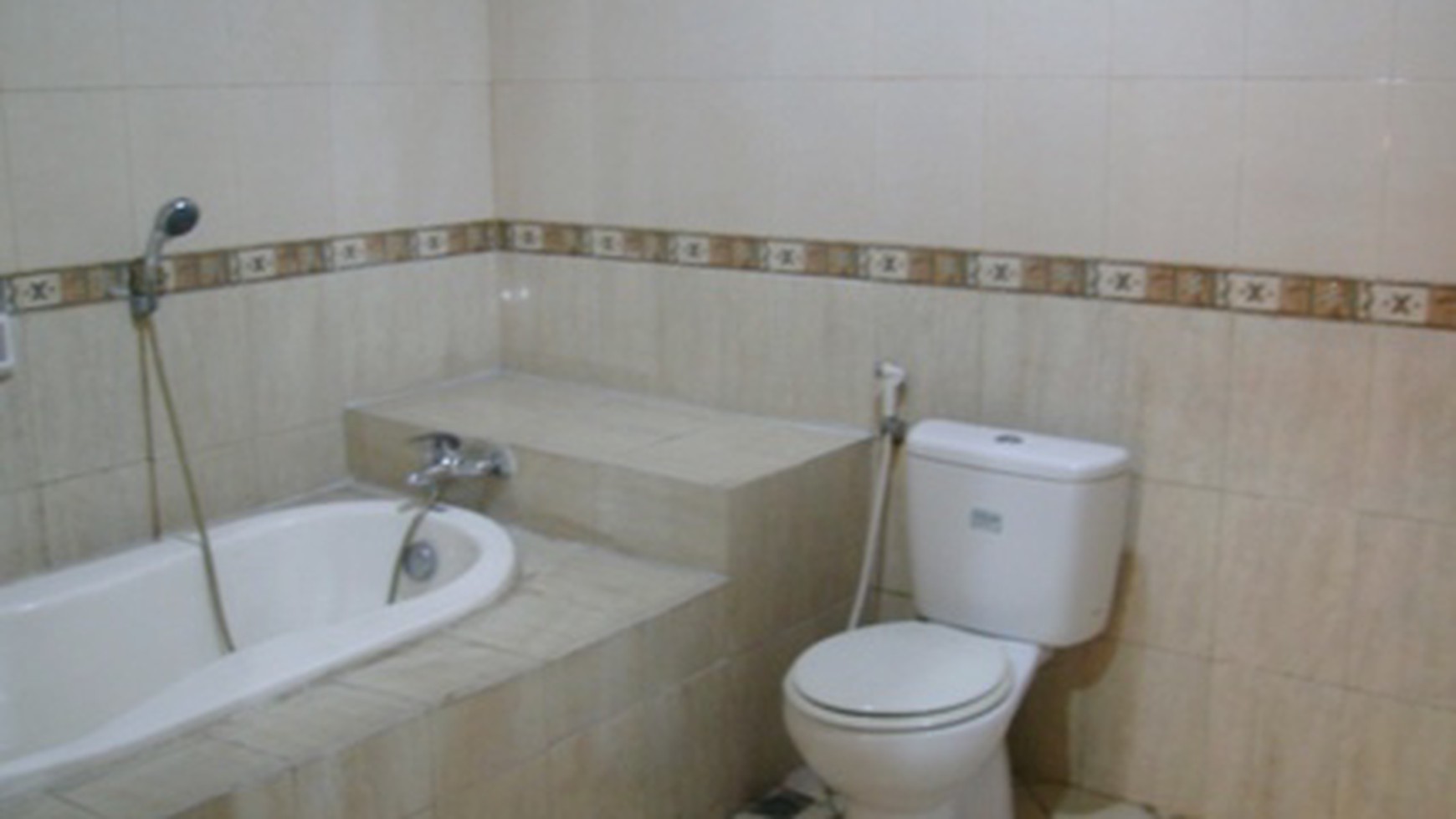 Nice House...Very quiet and secure area....Close to Sudirman/Kemang....