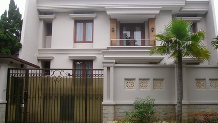 Newly House....Modern Style...Nice Garden & Pool...Close to JIS....