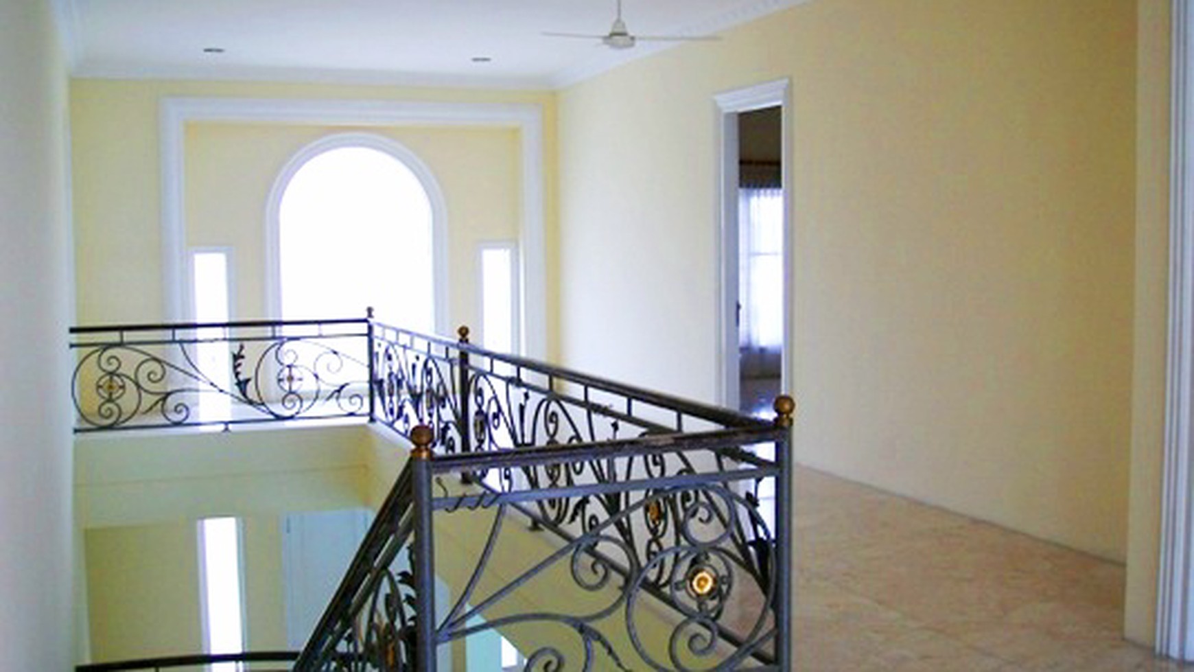 Nice House....Classic Style....Nice Garden & Pool...