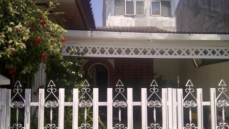 A fine house near Cinere Mall, Hospital, shop houses (ruko)