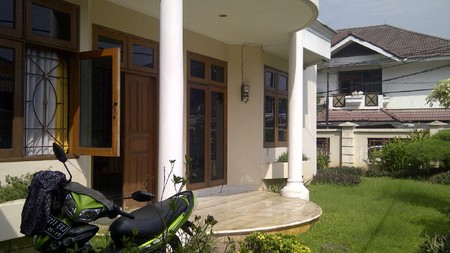 A Beautiful house at Jl Praja near Gandaria City & Pondok Indah Mall