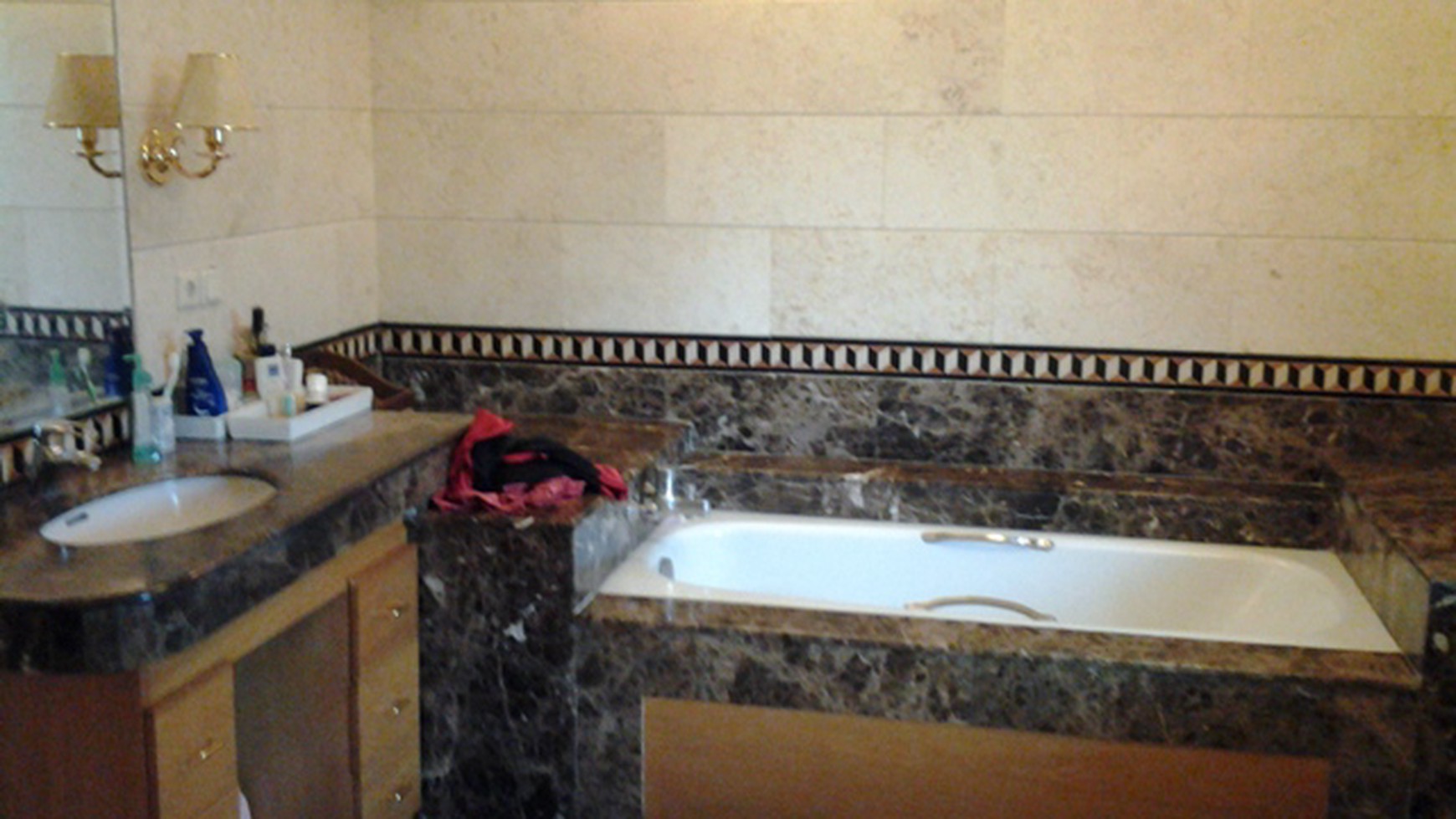 A house in Jalan Adyaksa Raya, Lebak Bulus