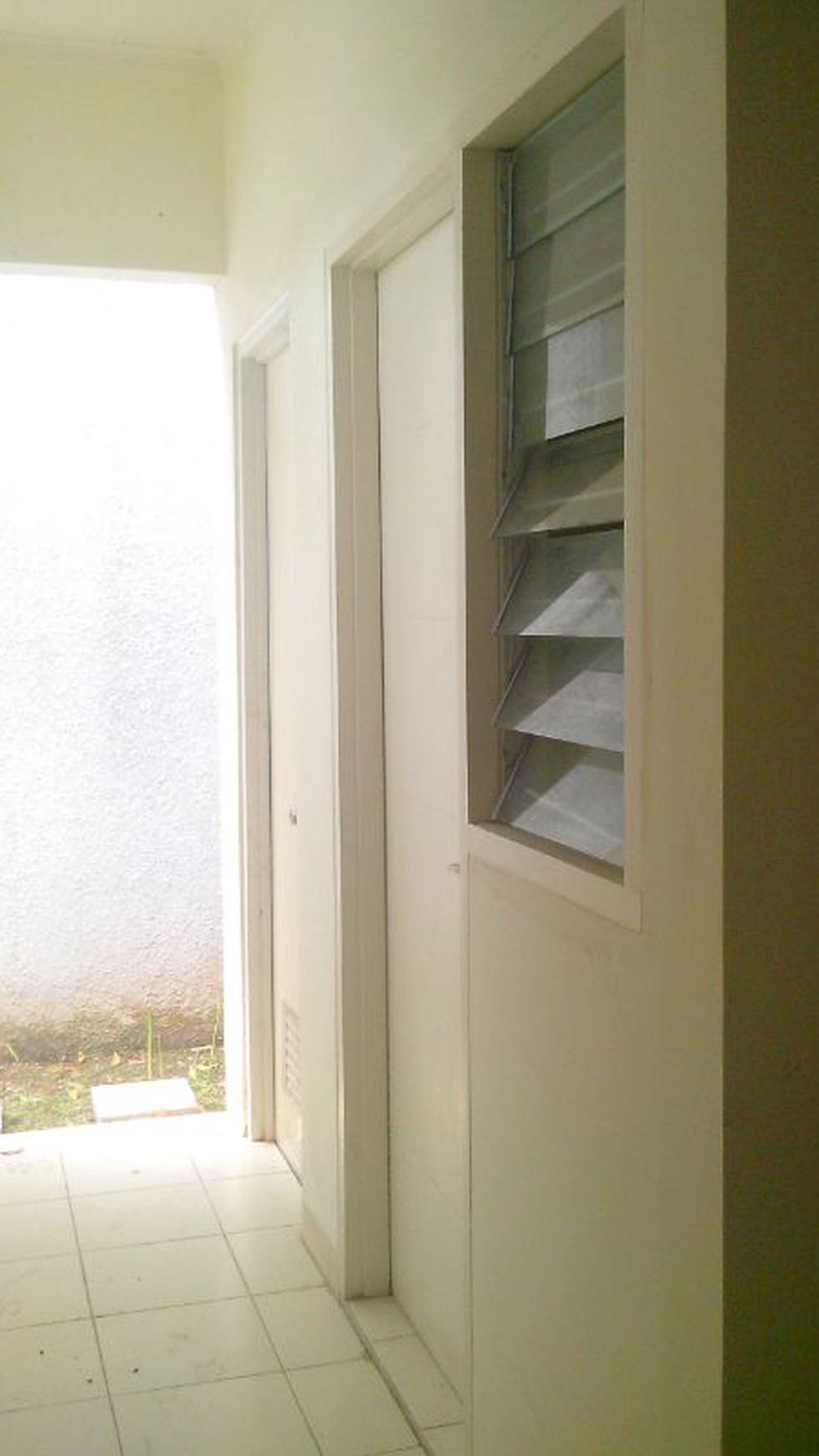 Disewakan Rumah Darwin Timur - Gading Serpong